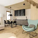 2 Bedroom Awesome In
